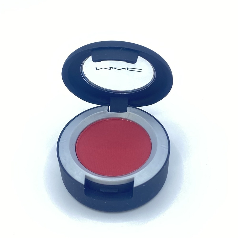 Mac Powder Kiss Soft Matte Eyeshadow Werk, Werk,‎ Werk  0.05 oz NWOB